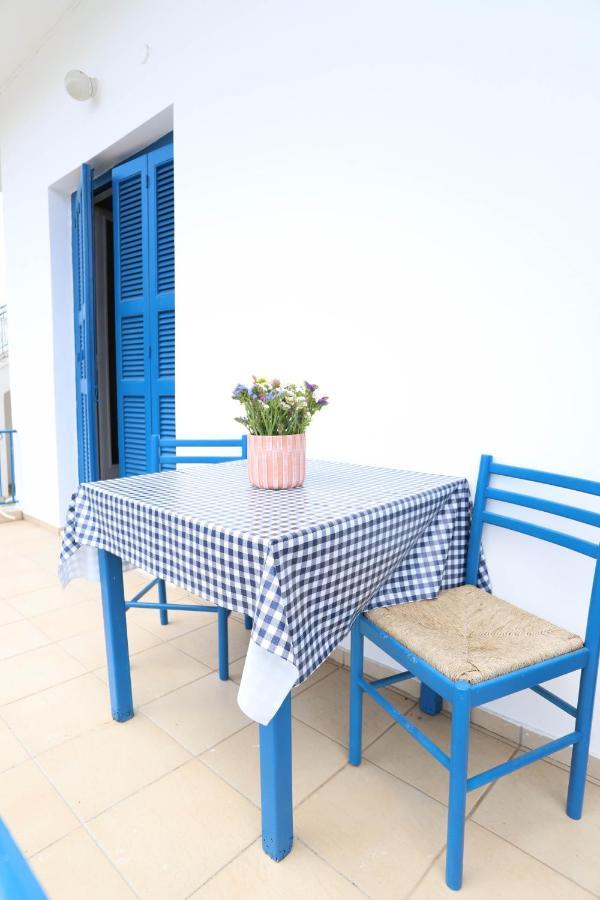 Rhodes Town Garden Apartment *