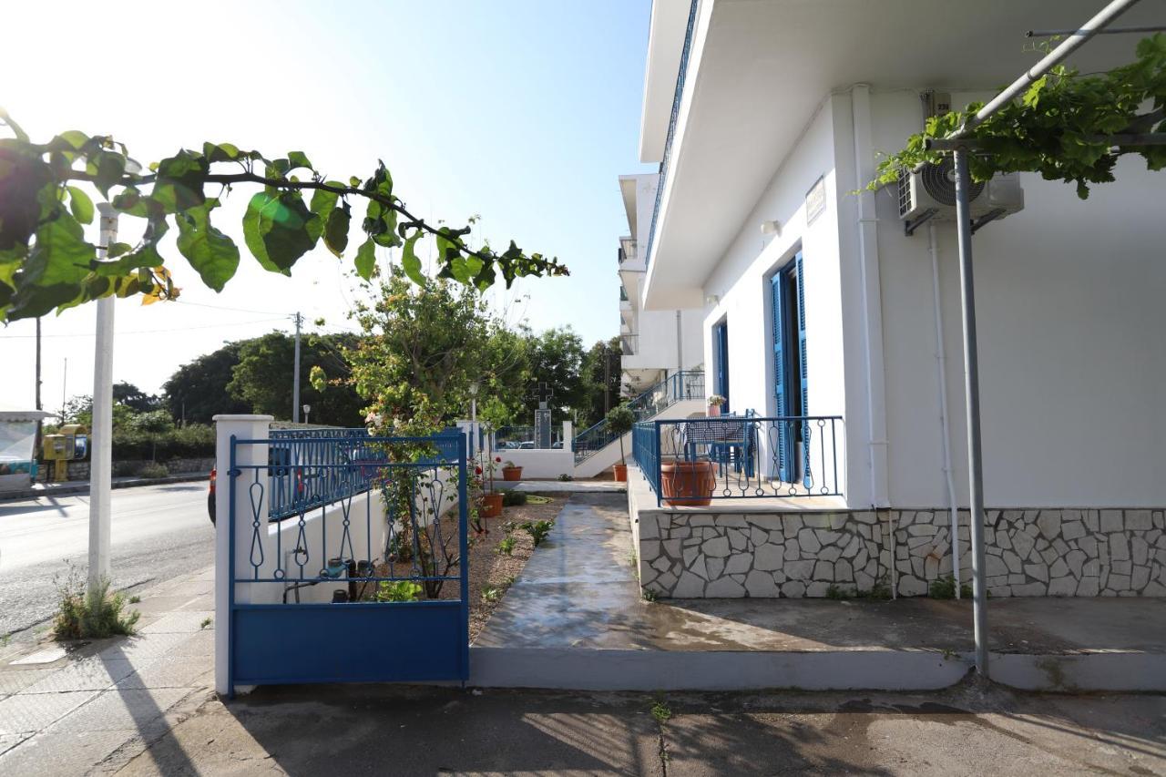 Rhodes Town Garden Apartment *